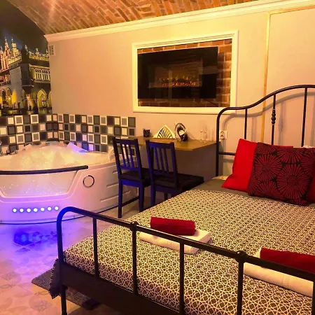 Underground Jacuzzi Couette-café *