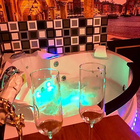 Underground Jacuzzi 4* Krasków