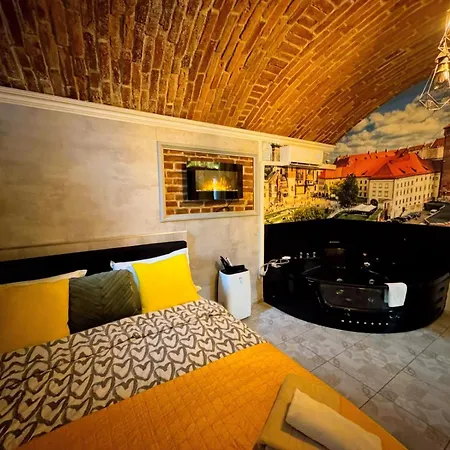 Underground Jacuzzi Bed and Breakfast