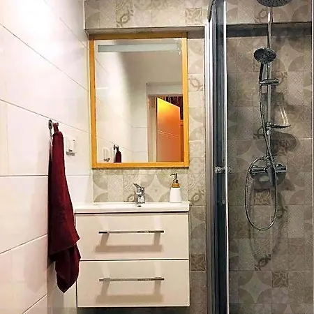 Underground Jacuzzi Oda ve Kahvaltı Krakow