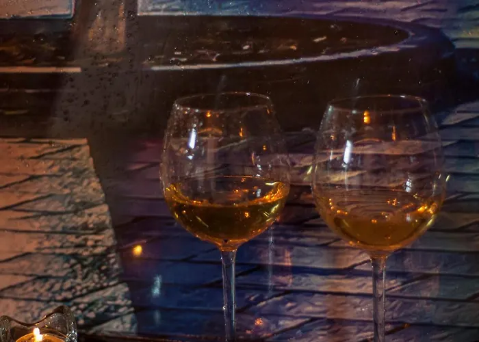 Underground Jacuzzi 4*