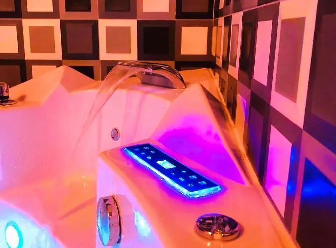 Underground Jacuzzi فندق مبيت وإفطار
