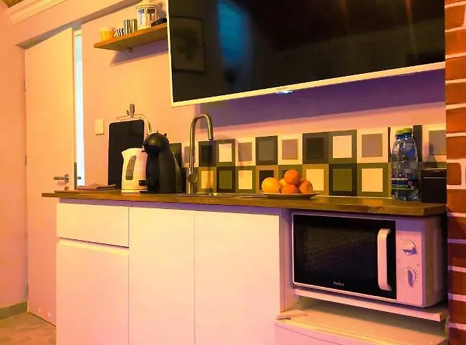 Underground Jacuzzi فندق مبيت وإفطار كراكوفيا