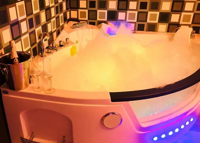 Underground Jacuzzi 4*