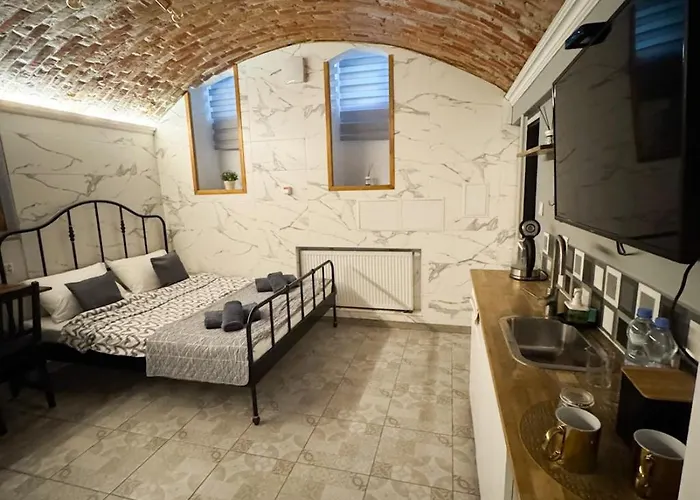 Underground Jacuzzi فندق مبيت وإفطار 4*