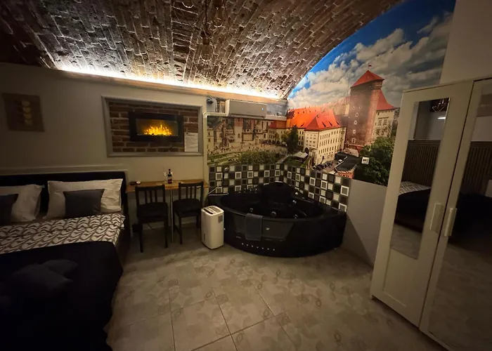 فندق مبيت وإفطار Underground Jacuzzi 4*