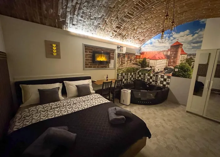 فندق مبيت وإفطار Underground Jacuzzi كراكوفيا