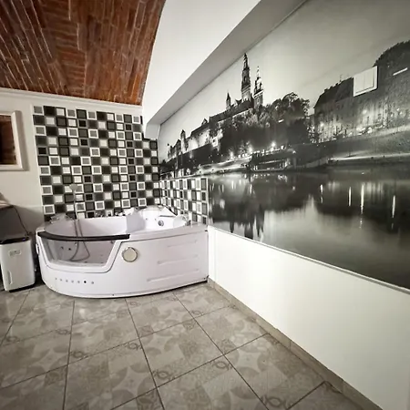 Bed and Breakfast Underground Jacuzzi Krasków