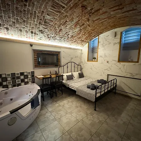 Underground Jacuzzi 4*